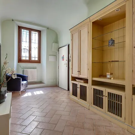 Campuccio 42 * Florence