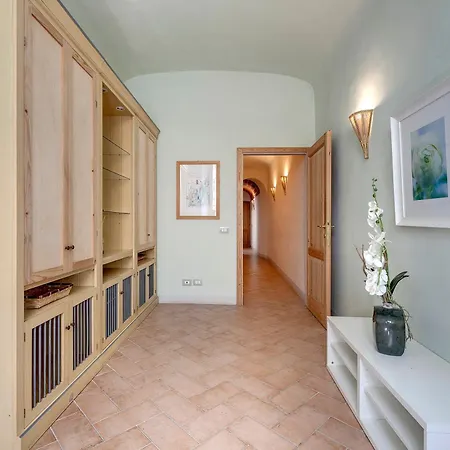 Campuccio 42 Apartman *